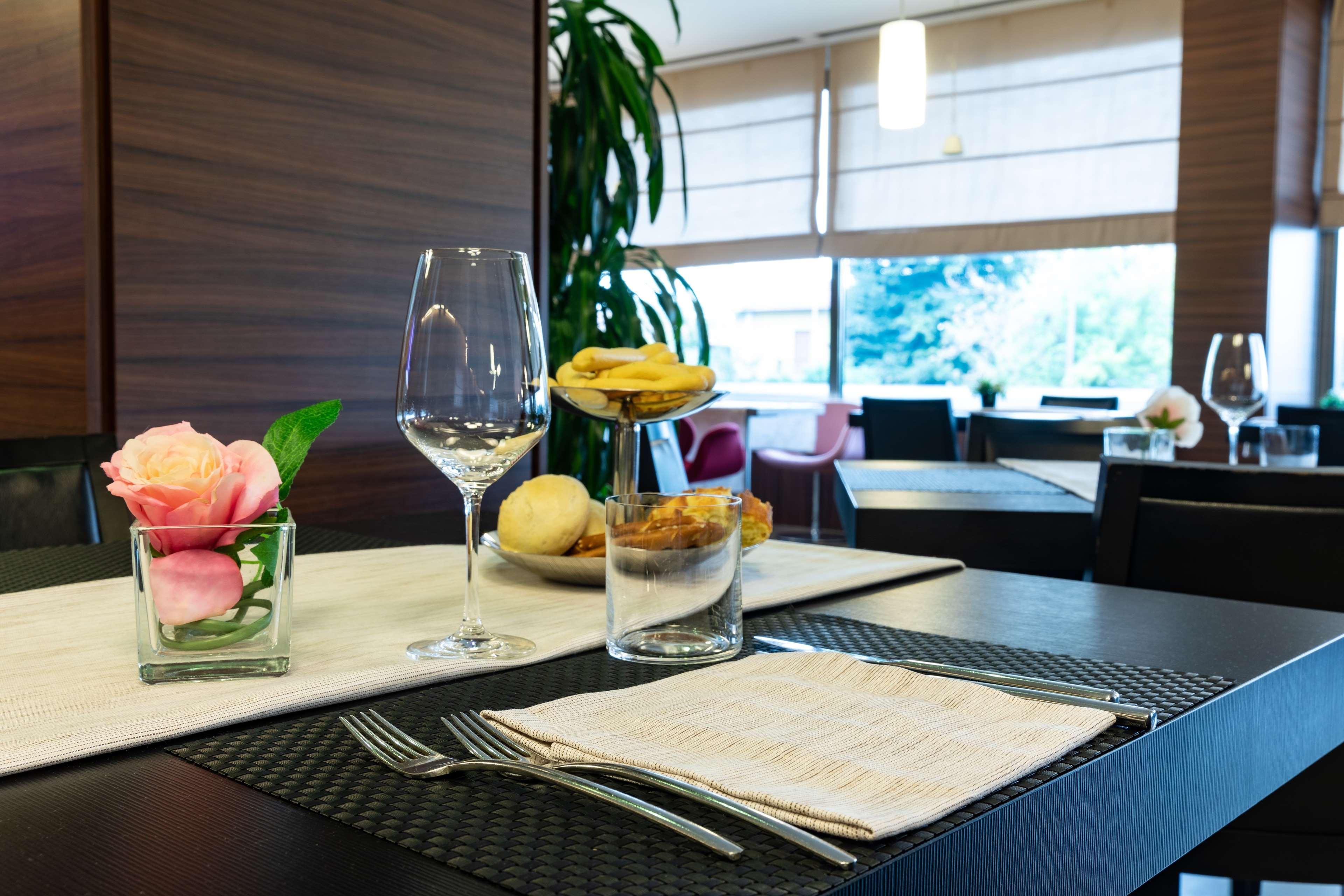 Best Western Plus Hotel Monza e Brianza Palace Cinisello Balsamo Esterno foto